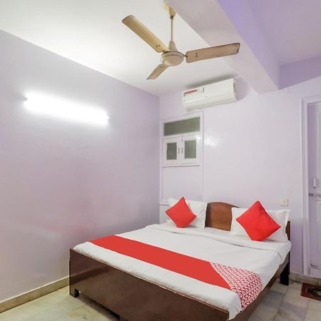 Hotel O Chandu Inn New Delhi Bagian luar foto
