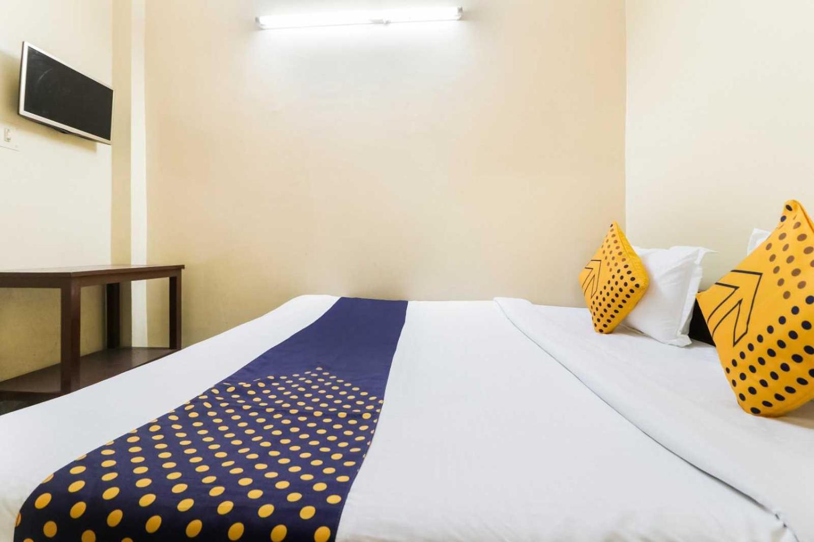 Hotel O Chandu Inn New Delhi Bagian luar foto